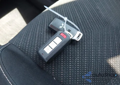 2015 Mitsubishi Outlander Sport Se z USA, uszkodzony, nr VIN 4A4AP4AU2FE060634